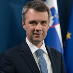 Marjan Dikaučič